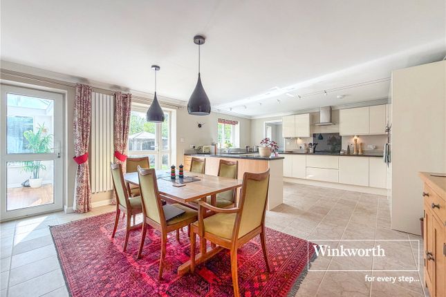 3A,, Queenswood Drive, Dorset photo 2