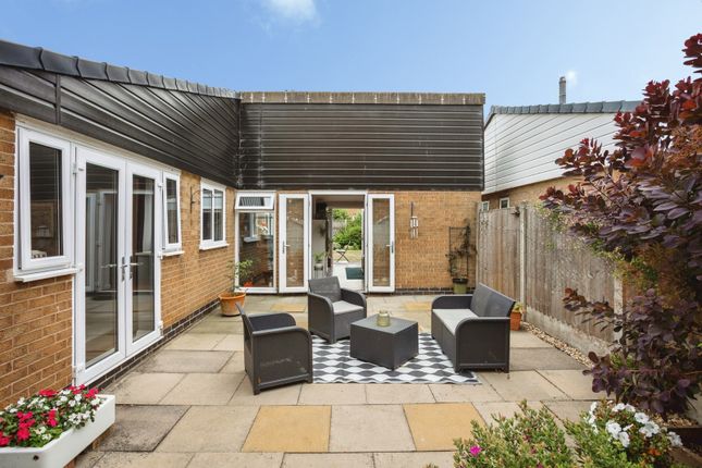 22, Sunnindale Drive, Nottinghamshire photo 4