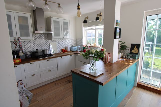 Thumbnail Terraced house to rent in Leamington Avenue, Merton
