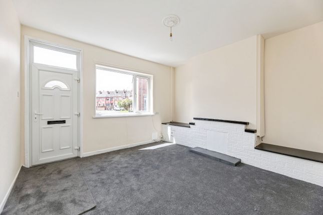 6, Pontefract Terrace, Hemsworth, Pontefract photo 2