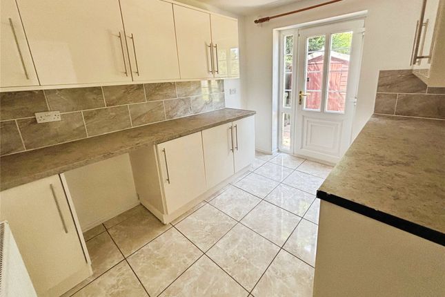1, Elmley Grove, Staffordshire photo 4