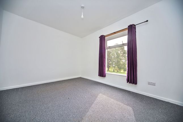 56 Victoria Road, Wigan photo 5
