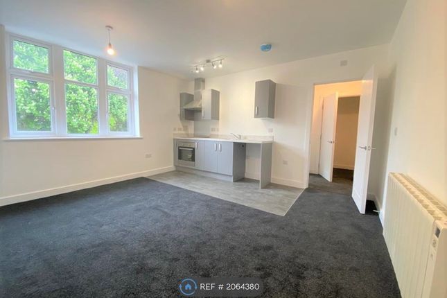 Flat to rent in Porchester House, Nottingham