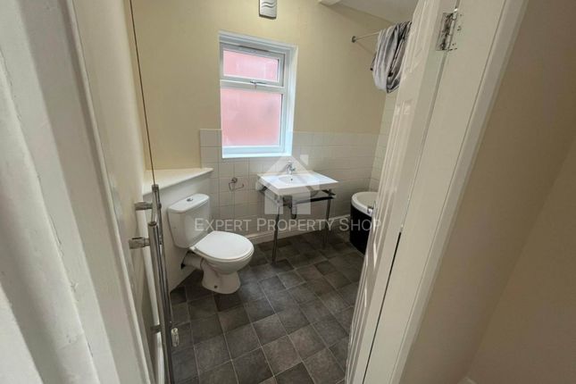 24 Hope Street, Chesterfield photo 5