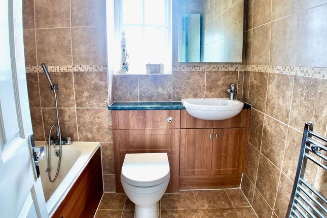 3, Cwrt Neuadd Wen, Bargoed photo 4