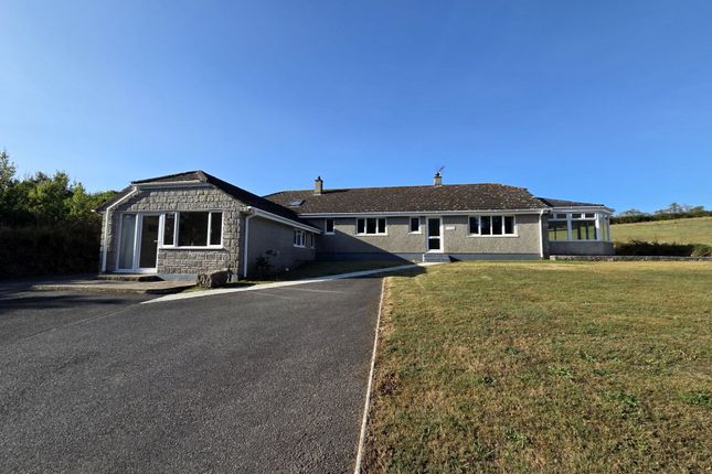Forresters Lodge,, Mawgan, Cornwall photo 2