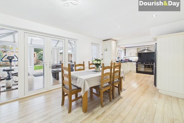 48 Mendip Avenue, Stafford photo 3
