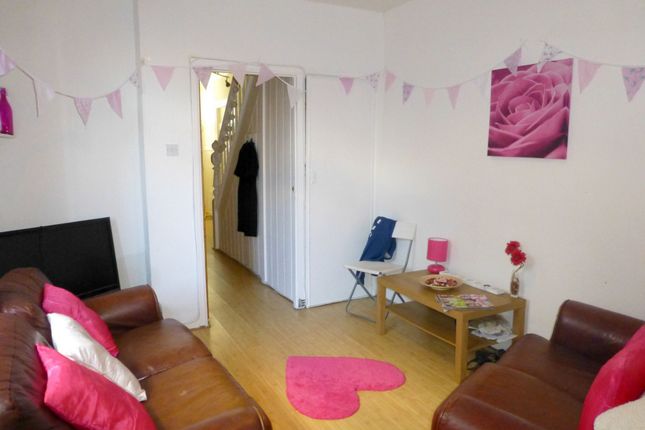 Moy Road, Cardiff photo 3