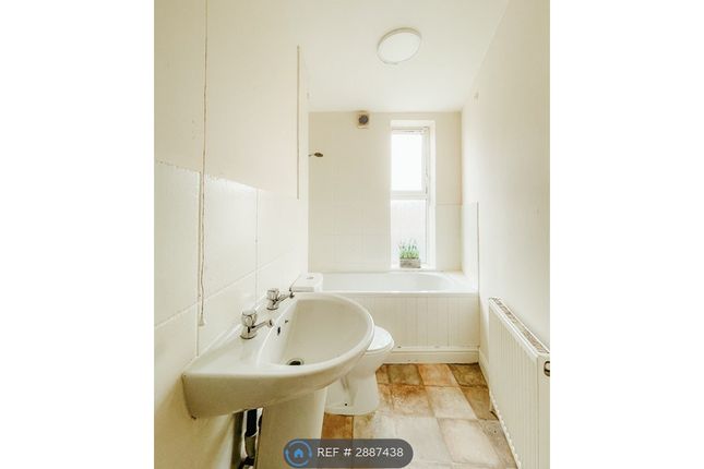Wilford Crescent East, Nottingham photo 4