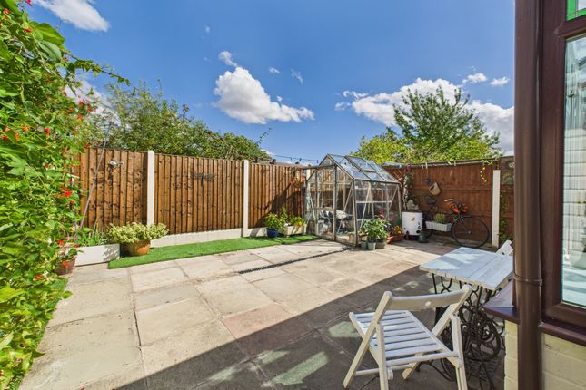 52, Buckfast Avenue, Haydock photo 2