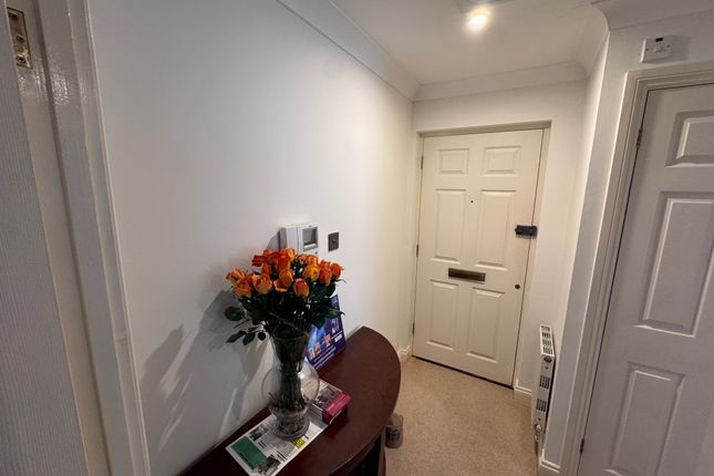 6 Pine Court, 48, Pine Road, Eastleigh photo 3