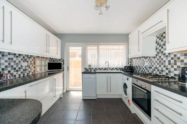24, Grayswood Avenue, Chichester photo 3