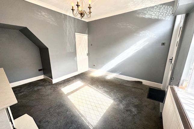 13, Dickinson Terrace, Pontefract photo 4