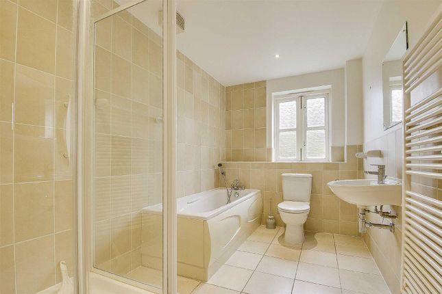 15, Woodall Close, Milton Keynes photo 4