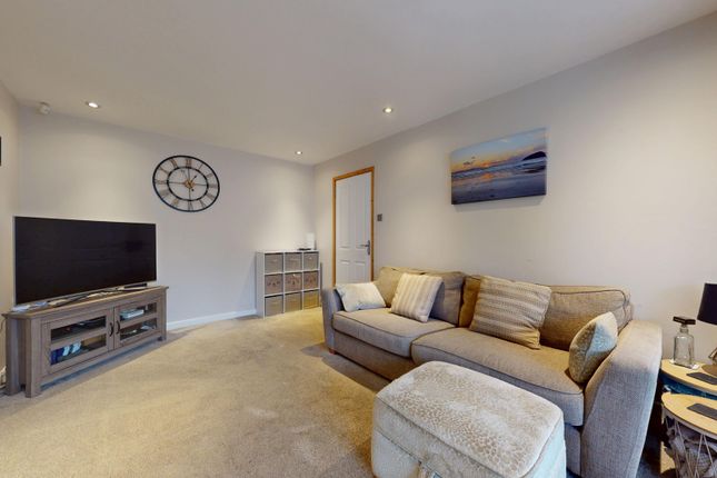 11, Partridge Close, Washington, Tyne and Wear, NE38 0ES photo 2