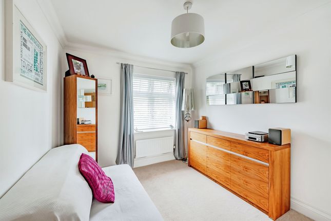 Flat for sale in Wolfendale Close, Merstham, Redhill
