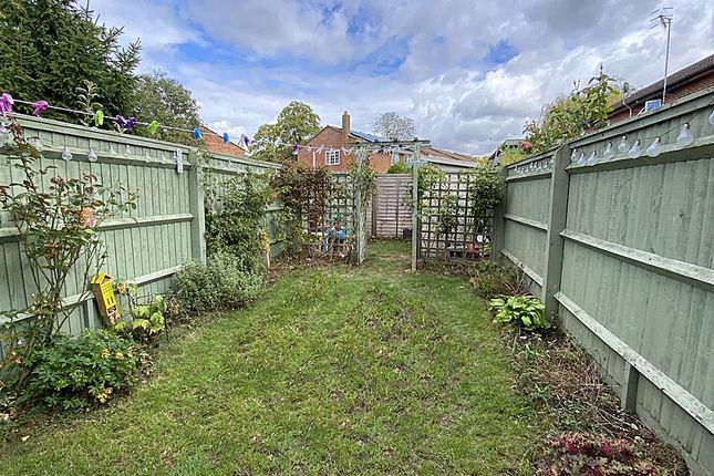 43, Bridgestone Drive, Bourne End photo 2