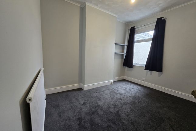 1206 Neath Road, Plasmarl, Swansea photo 5