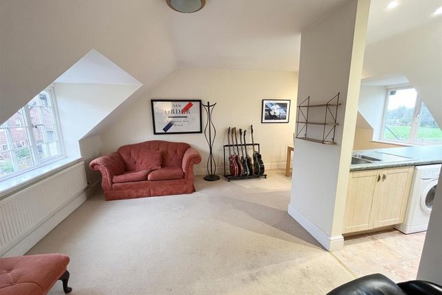6, Arderne Place, Alderley Edge photo 4