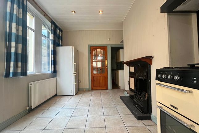 40 Coldra Road, Newport photo 4