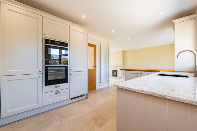 14 Dickmans Lane, Melton Mowbray photo 5