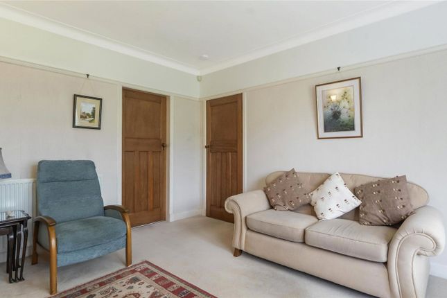 96, Kenmure Avenue, Glasgow photo 3