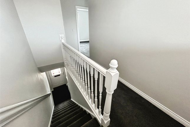 27, Chorley Way, Coventry photo 3