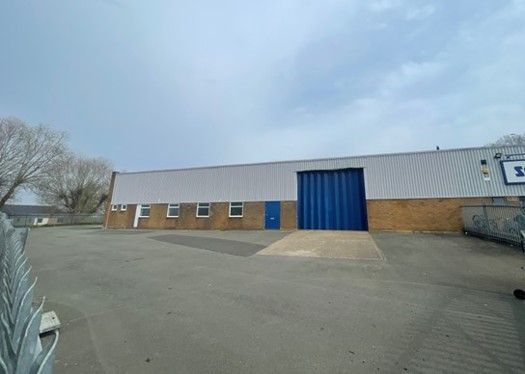 Light industrial to let in High March, Daventry, Northamptonshire