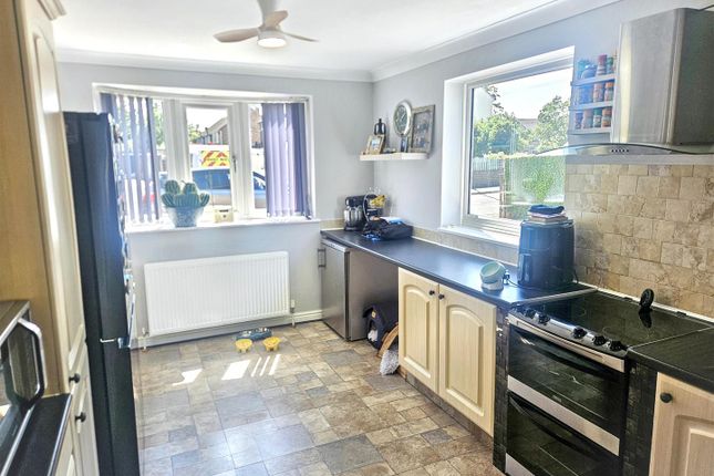 1, Hammond Road, Knottingley photo 3