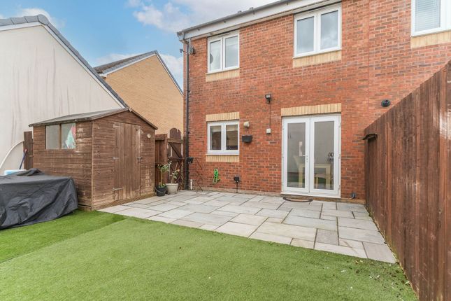 142 Parc Panteg, Pontypool photo 4