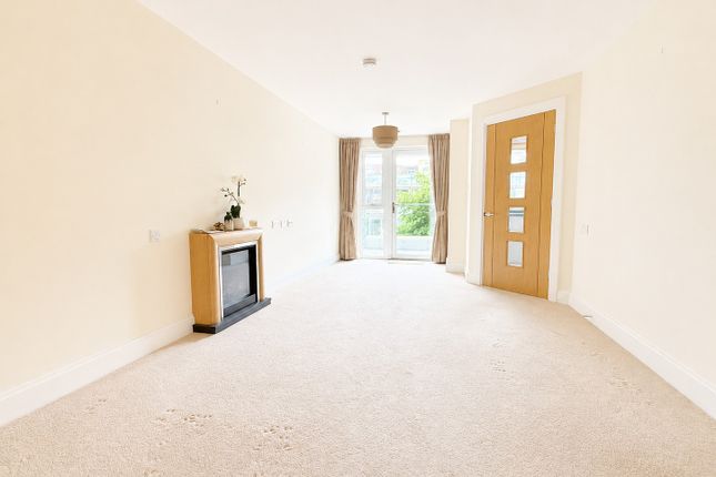 Flat 16 Horizons, 87, Churchfield Road, Poole photo 3