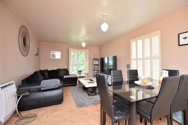 Flat for sale in The Hurdles, Brampton, Huntingdon