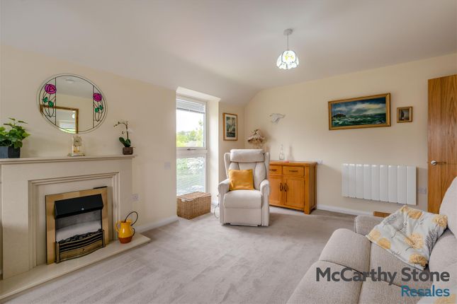 60 Deans Park Court, Kingsway, Stafford photo 4
