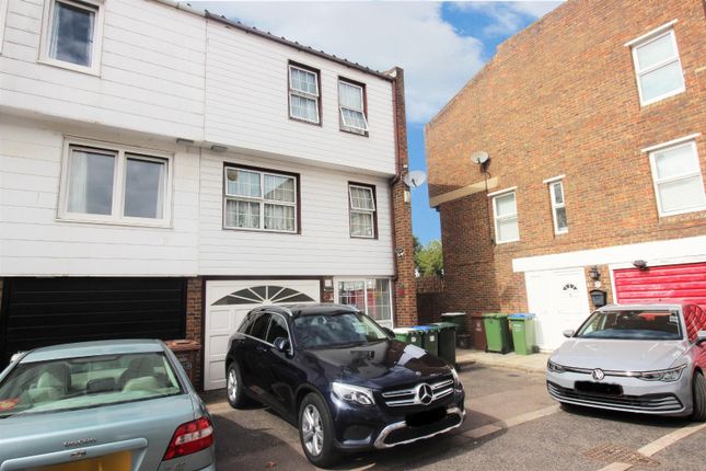 Thumbnail Property for sale in St. Martins Close, Erith