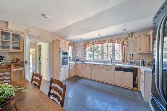 18, Honey Lane, Ringwood photo 3