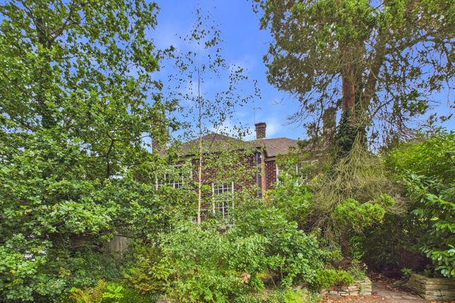 11 Arlington Road, Stockport photo 2