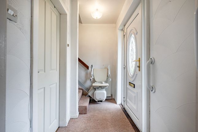 29 Alloway Grove, Kirkintilloch, Glasgow photo 5