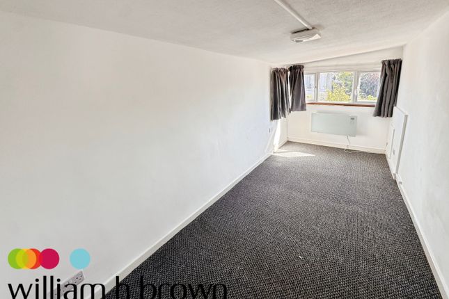 9, Lake Way, CLACTON-ON-SEA photo 4