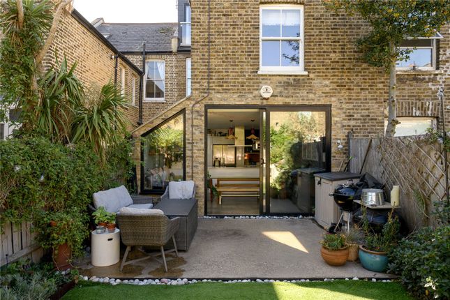 16, Mortimer Road, London photo 4