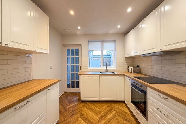 8 Whickham Park, Newcastle Upon Tyne photo 3
