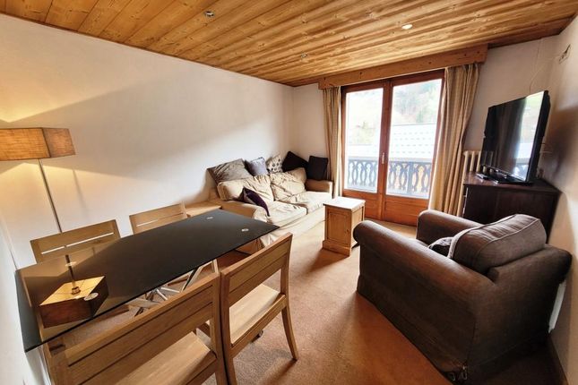 Thumbnail Apartment for sale in Route Des Grandes Alpes, Les Gets, Taninges, Bonneville, Haute-Savoie, Rhône-Alpes, France