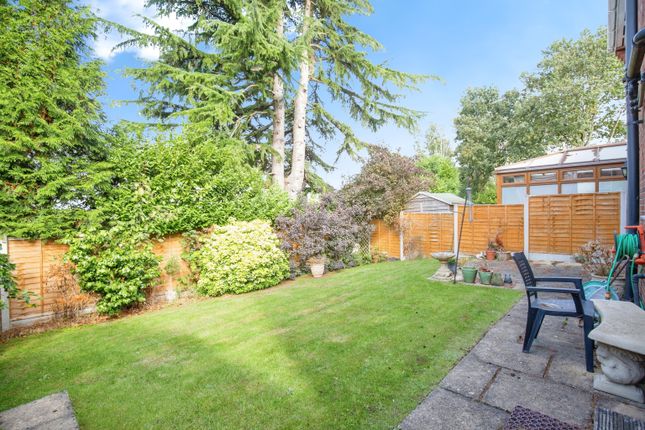5, Cottage Gardens, Nuneaton photo 2