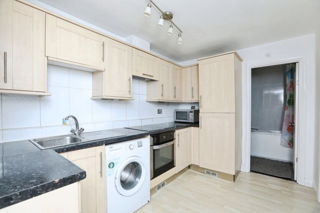 Flat 7,, Portland House, Sheerness photo 4