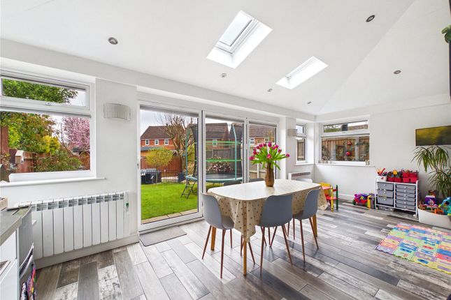 9, Aspen Close, Ipswich photo 3