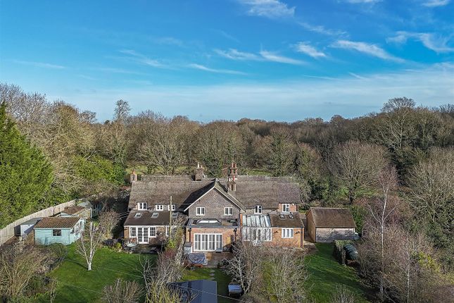 2 Windy Nook Cottages,, Bower Heath Lane, Harpenden photo 2