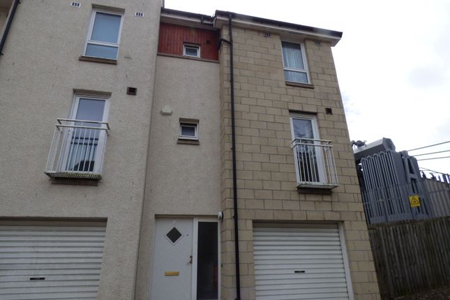 Thumbnail Town house for sale in Milnbank Gardens, Dundee