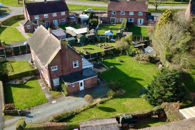 16, The Grove, Market Drayton photo 2