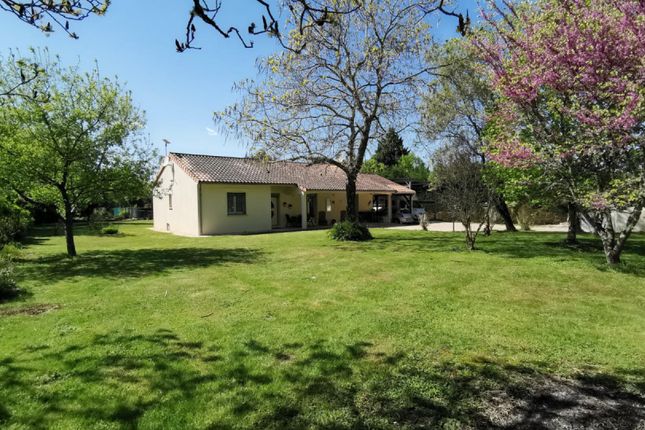 Thumbnail Country house for sale in Saint-Jory-De-Chalais, Dordogne, France - 24800