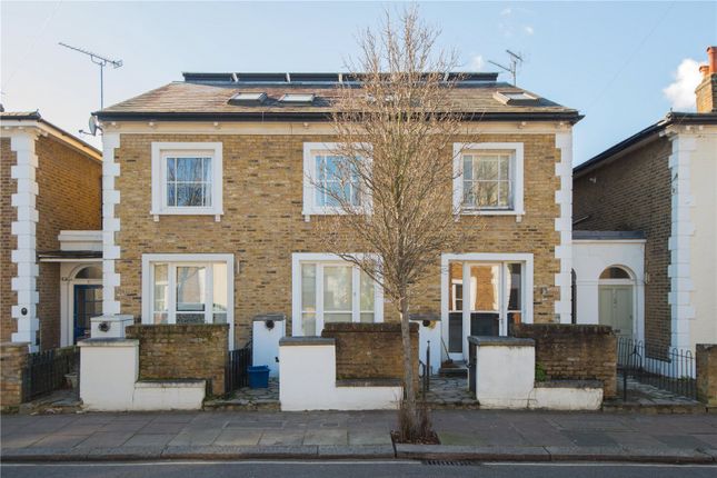 Thumbnail Terraced house for sale in Sheendale Road, Richmond