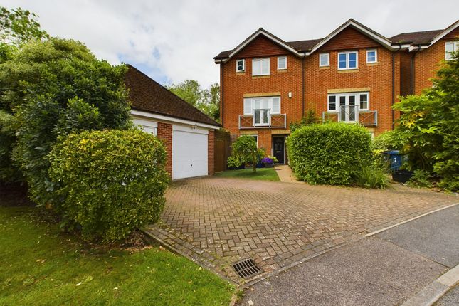 Thumbnail Town house for sale in Coopers Rise, High Wycombe